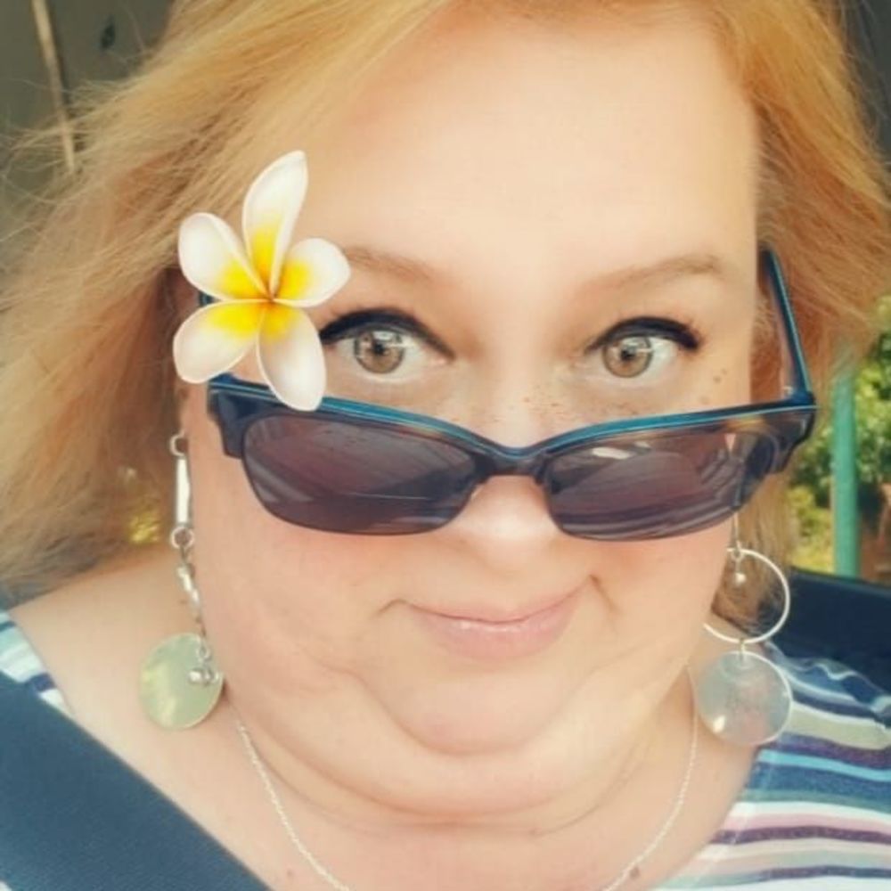 Meet your Posher, Laurie